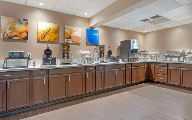 Comfort Inn & Suites