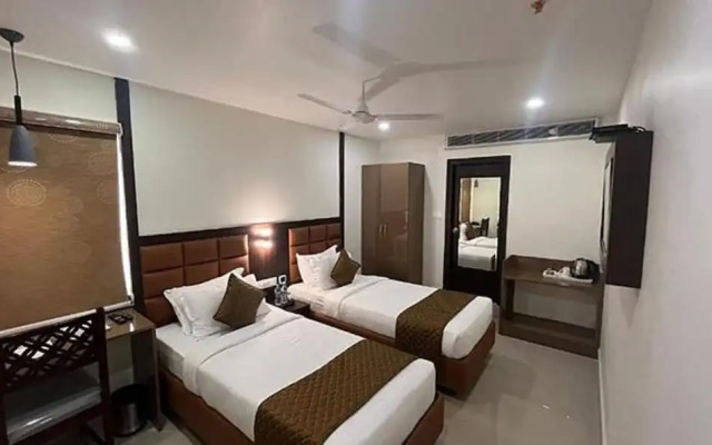Fabhotel Prime Landridge
