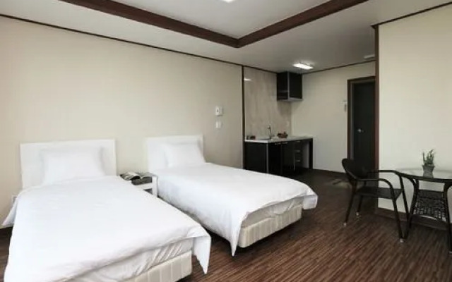 Jejusunset Village Pension