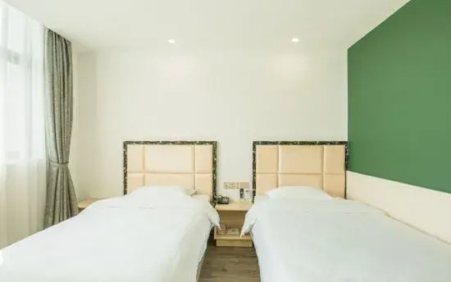 Heng 8 Chain Hotel (Tonglu Xuesheng Road)