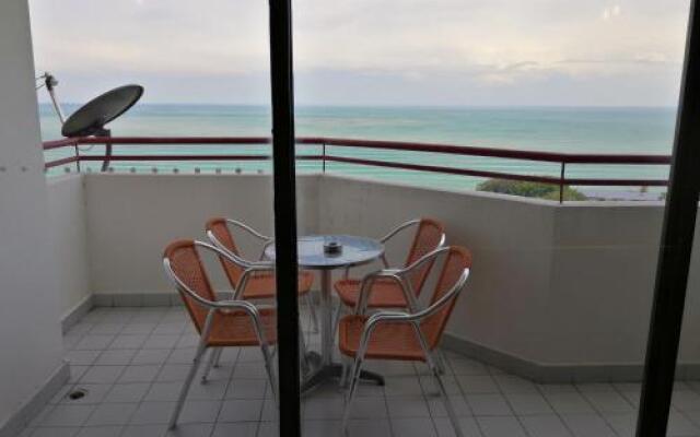 Batu Ferringhi Seaview Apartment