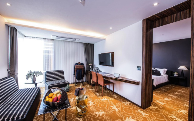 Hotel Leo