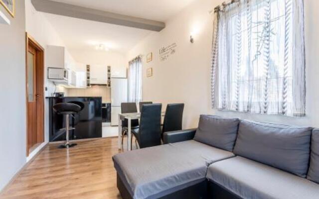 Downtown Residence Apartment