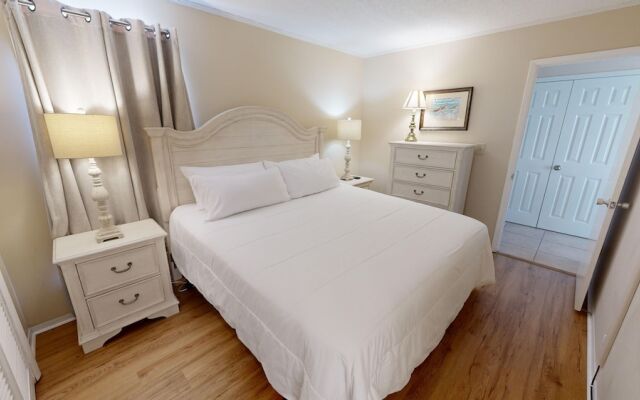 SPC 2021 is a Harbor front 1 BR by RedAwning