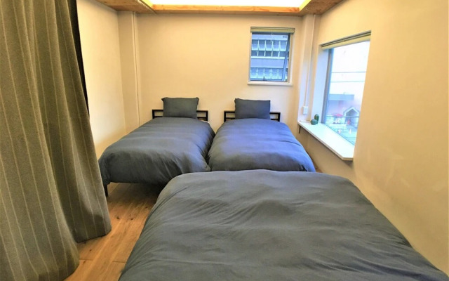 Higashi-Gokencho M-building 2F