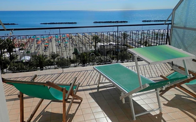 Bed  Breakfast Attico Mare