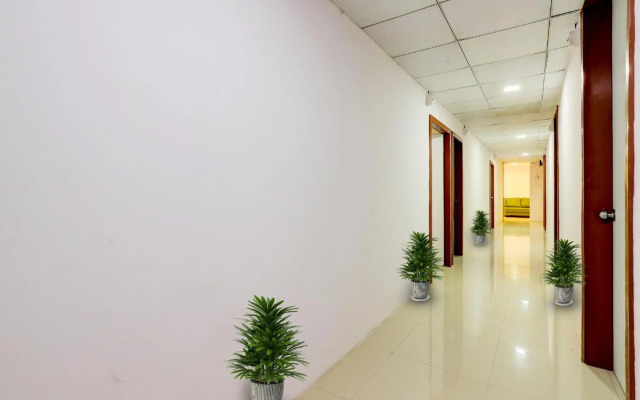 OYO Flagship 70173 Hotel Cozy Rooms