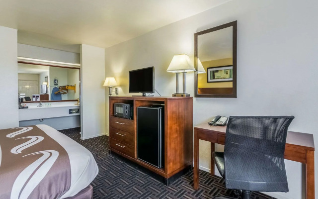 Quality Inn Fresno Near University