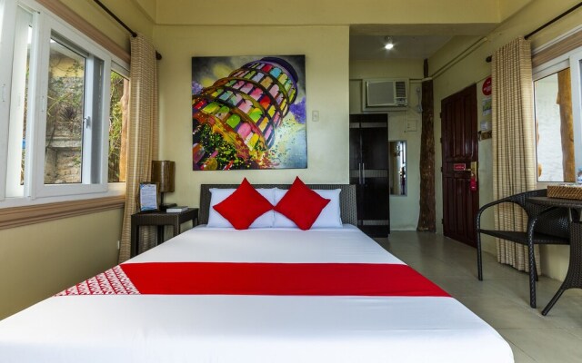 Dakong Bato Beach And Leisure Resort by OYO Rooms