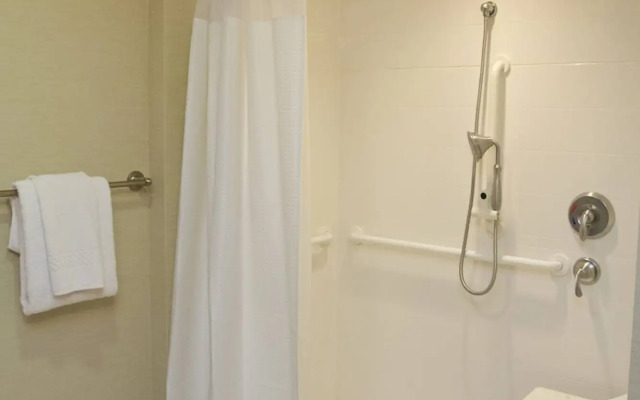 Courtyard Philadelphia Springfield