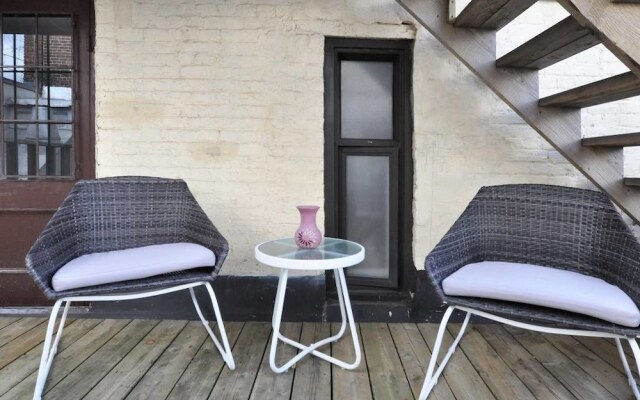 Two Bedroom Apartment in the Plateau