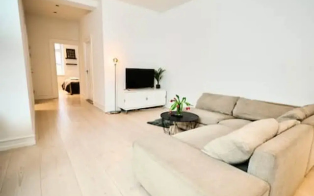 Luxe Apartment Escape