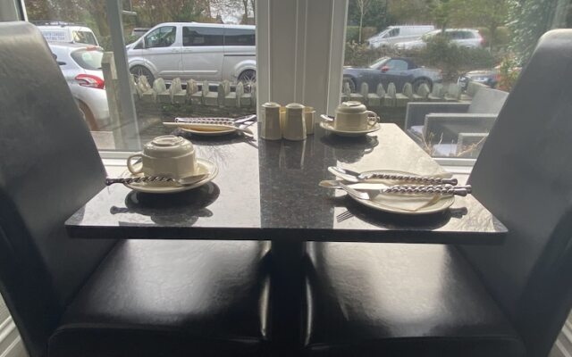 Autumn Leaves Guest House