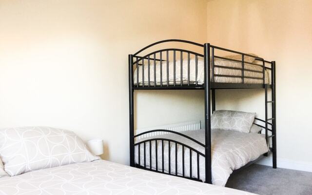Large Maisonette - DHH