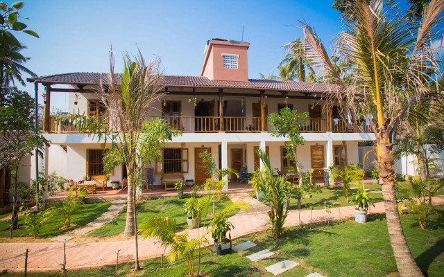 La Mer Resort