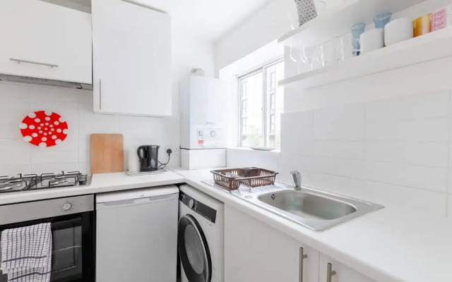 Cosy 1bedroom Flat - 2 Min Walk to Kensington Gardens!