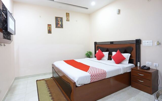 OYO 43691 Hotel Rbs Inn