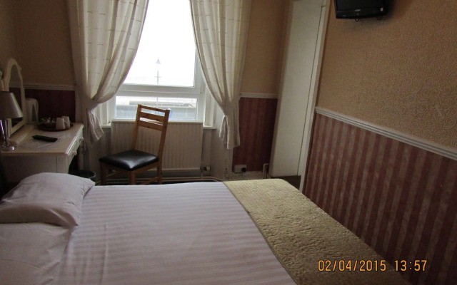 The Royal Clarence Hotel
