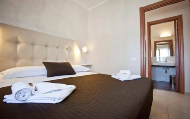 Aurelia Palace