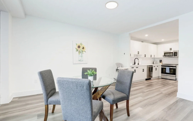 Arlington Modern Comfort Meets City Life