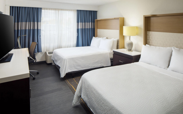 Holiday Inn Weirton - Steubenville Area by IHG