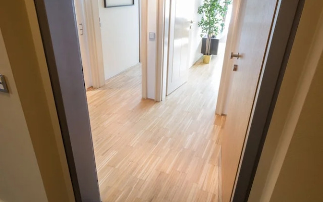 River Diamond Apartment