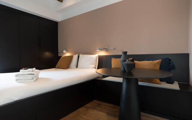 City centre studio canal belt