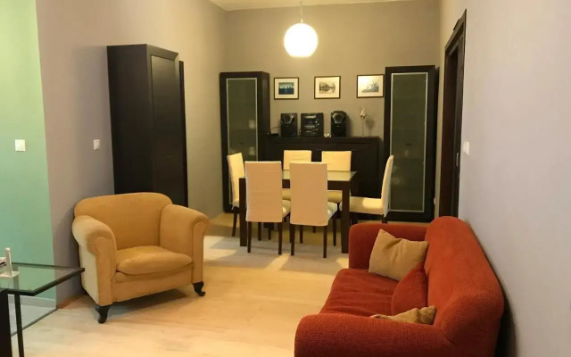 Han Krum 2 Bedroom Central Flat