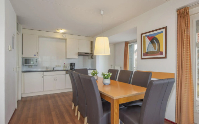 Comfortable villa with veranda, near the Grevelingen Lake