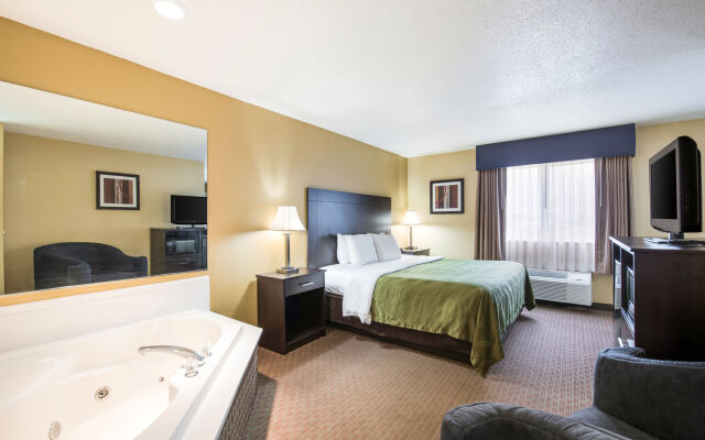 Comfort Suites Lake Geneva East