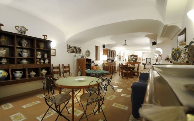 Villa Angelo