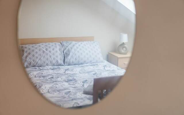 Waterlane Apartments