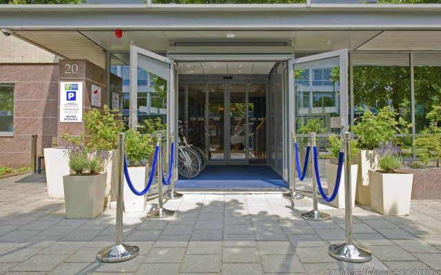 Holiday Inn Express Amsterdam - South by IHG