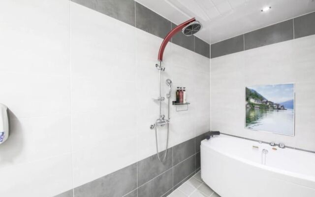 Hanam 1st Business Hotel