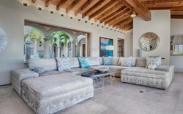 Casa Brooks  by Cabo Platinum