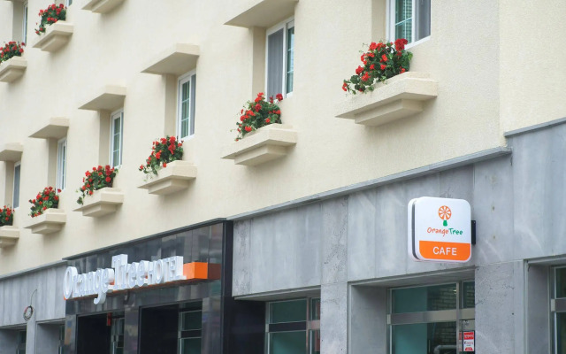 Orange Tree Hotel & Cafe