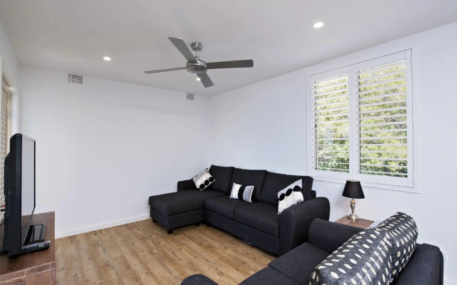 Shoal Bay Road, Del Rae, Unit 18, 25 – Guest Rooms – Shoal Bay