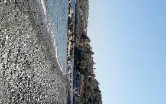 Manoleas Rooms to Let