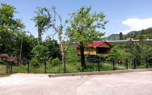 Lana's Guest House