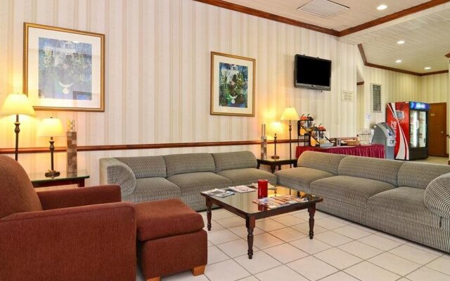 Red Carpet Inn & Suites