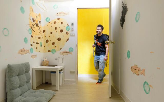 Flip Flop Hostel - Main Station