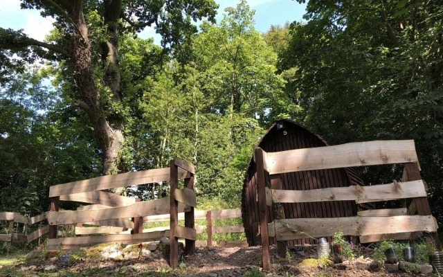 Edinburgh Cabin Camping