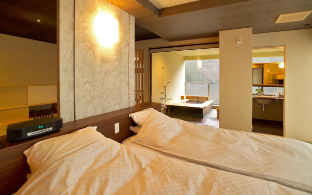 Hotel Iyaonsen – Guest Rooms – Miyoshi