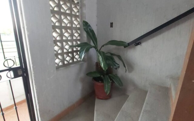 Nicolas Place B12 -beautiful Studio Apartment Excellent Location