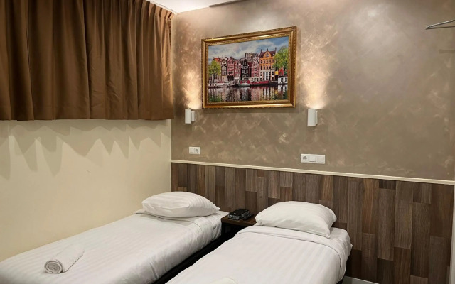 Budget Dam Hotel