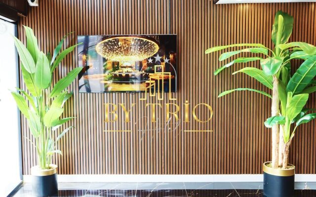 By Trio Hotel