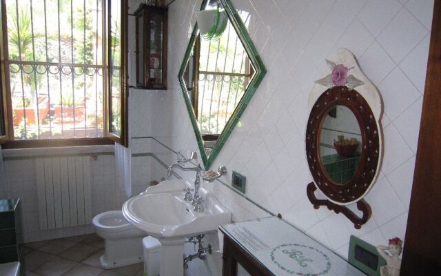 L'uliveta del Luschi Villa, piscina privata e campo da tennis, playground, wi-fi & pet friendly