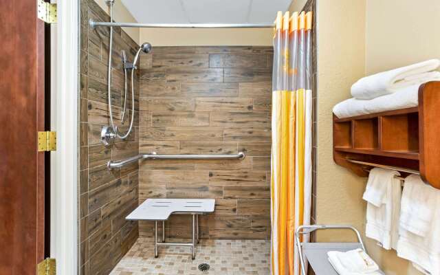 La Quinta Inn & Suites by Wyndham Boone University
