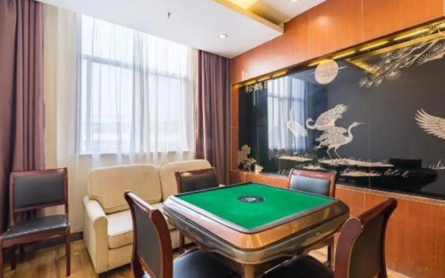 Longcheng International Hotel