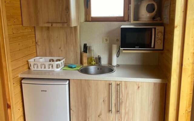 Chata pri Jazere 1 - Lake Side Cottage